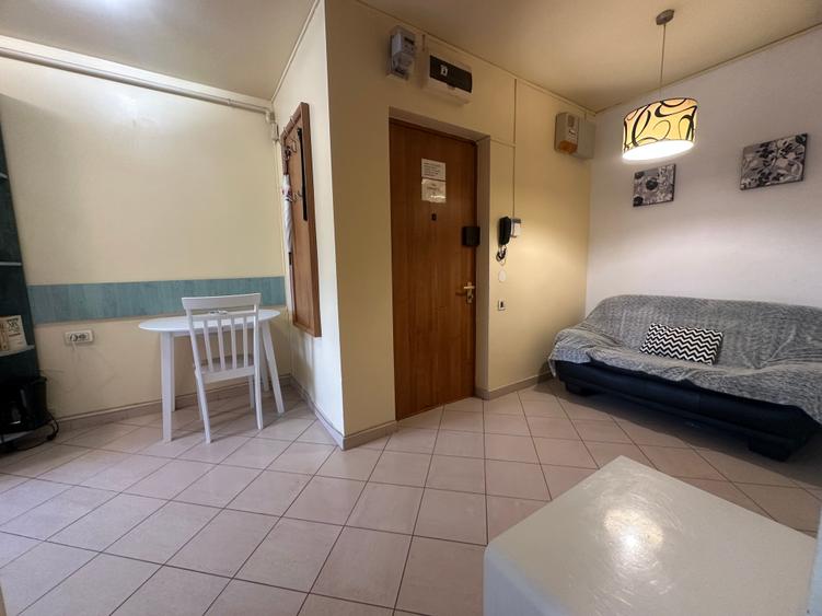 Apartament 2 dormitoare cu hol locuibil, 2 balc, centrala proprie, bloc solid - 23