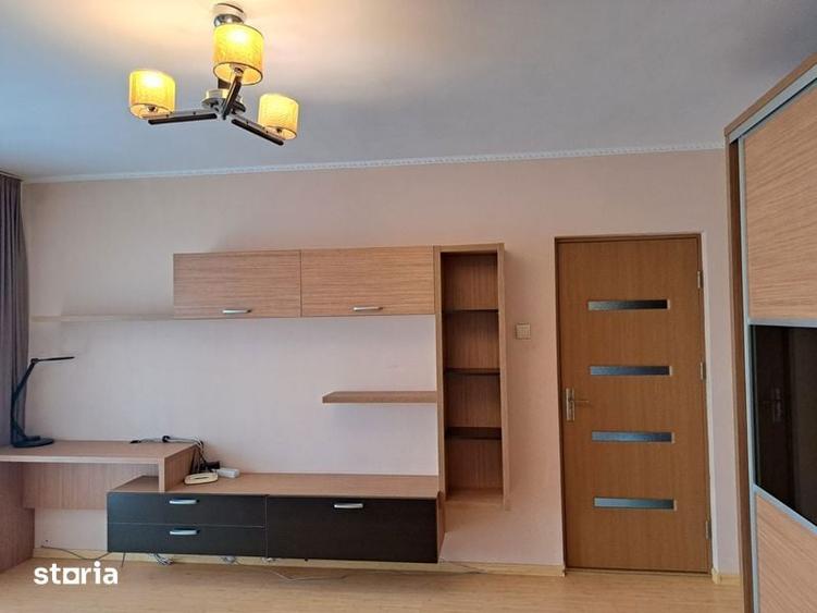 Inchiriez ap 2camere - 2
