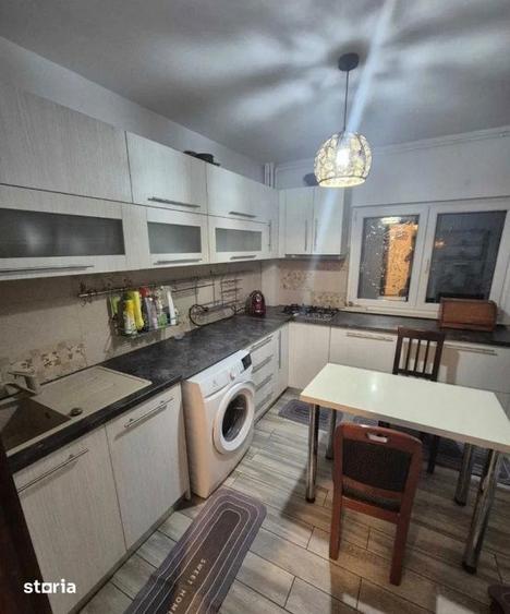Apartament cu 3 camere decomandat în 13 Septembrie