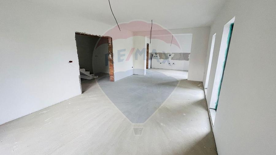 Casa de vanzare Brasov - 3 dormitoare, 3 bai, 140 mp utili - 7