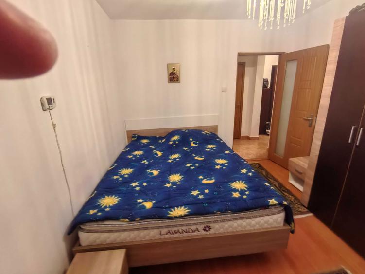 Inchiriez apartament 2 camere in zona micro 6 Pavcom Targoviste - 3