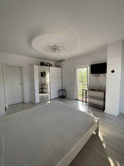 Inchiriez Vila 7 camere + 5 bai - 4