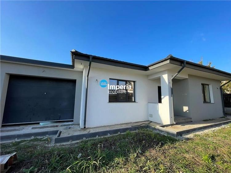 Casa plan parter tip duplex de vanzare,400 mp curte si garaj Breazu - 2