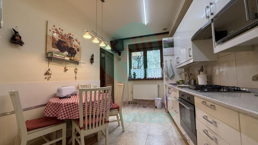 Casă 5 camere Cartierul Armenesc - 8