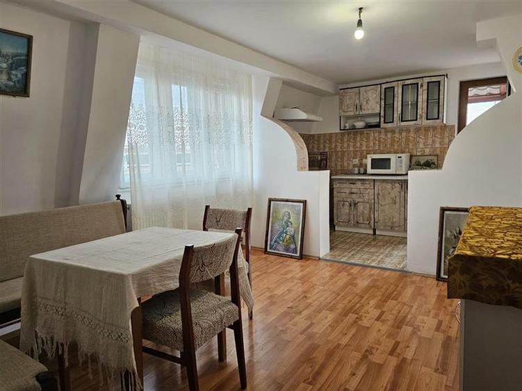 Casa spatioasa P+M cu spatiu comercial – Rogerius, zona Stadionului - 2