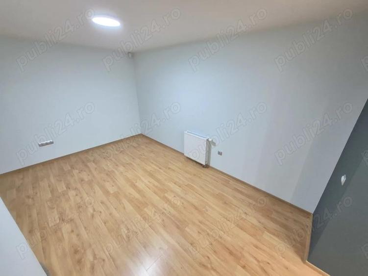 2 Cam-Aradului-1 Min Iulius Town-68 MP-Balcon 10 MP-Parter-Centrala-110.000 Euro ! Neg ! - 3