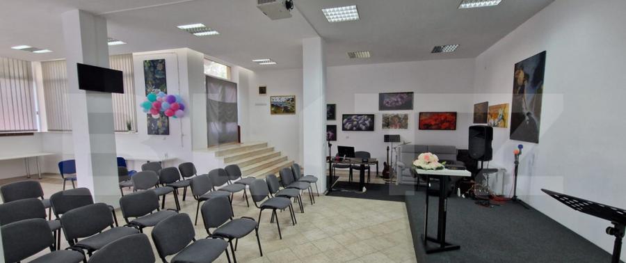 Spatiu comercial de vanzare, 181 mp, in partea de jos a oras - 8