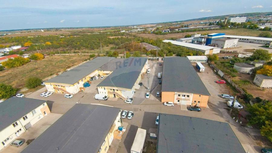 De vânzare Spațiu industrial de 10 129 mp Șoseaua Borșului - 41