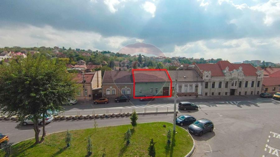 Casa / Vila cu 4 camere de vanzare Ultracentral Str. Louis Pasteur - 1