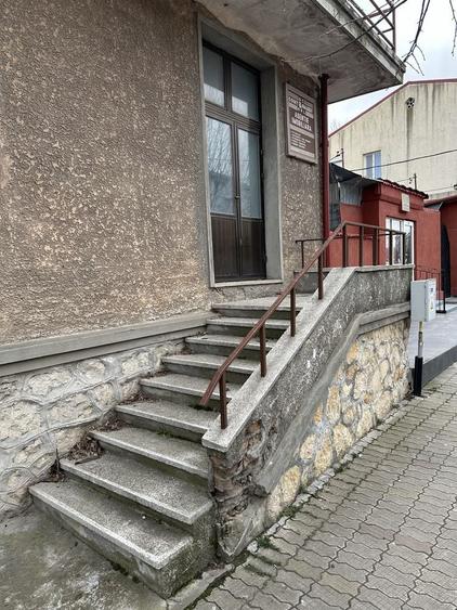 Apartament 3 camere parter oras Navodari - 1