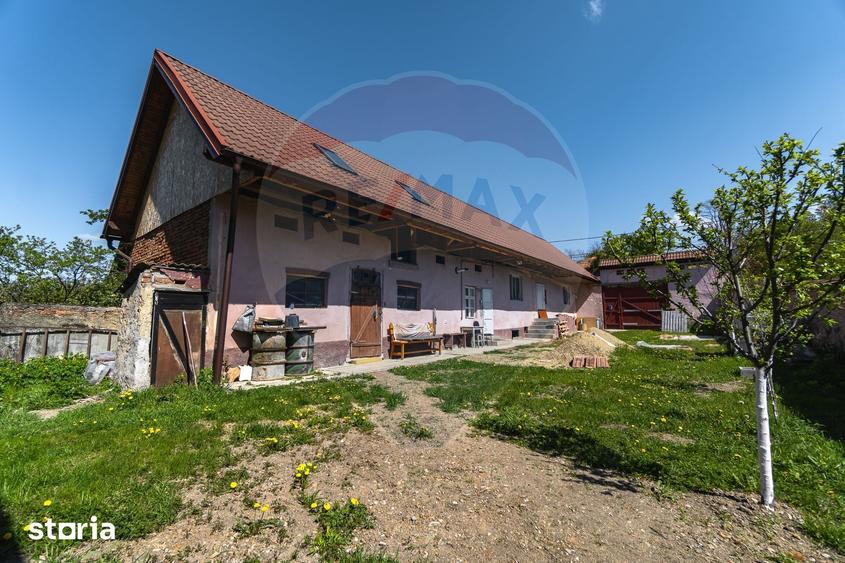 Casă cu 3 camere cu Teren 609 Mp în Părău