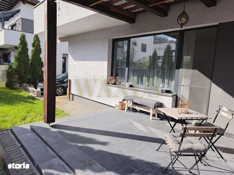 Casa Moderna / Tip Duplex / Zona Vivo - 7