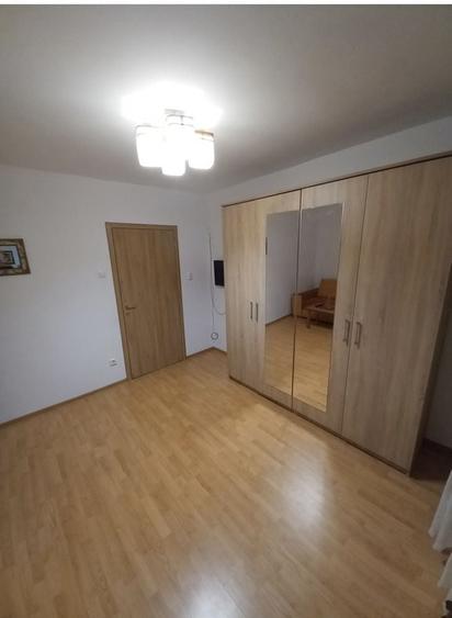 Garsonieră decomandată în Teiul Doamnei