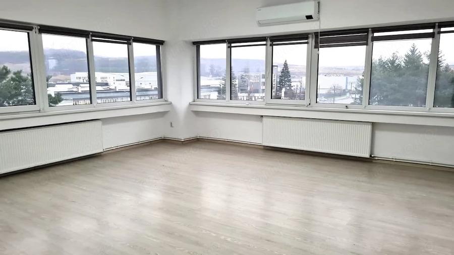 Spațiu comercial, de 107 mp, în Broscărie