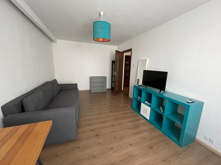 Apartament cu 2 camere decomandat, mobilat în Crângași