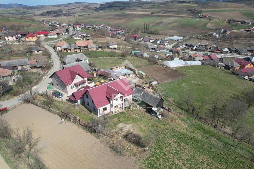 Casă individuală cu 4 camere cu Canalizare în Central