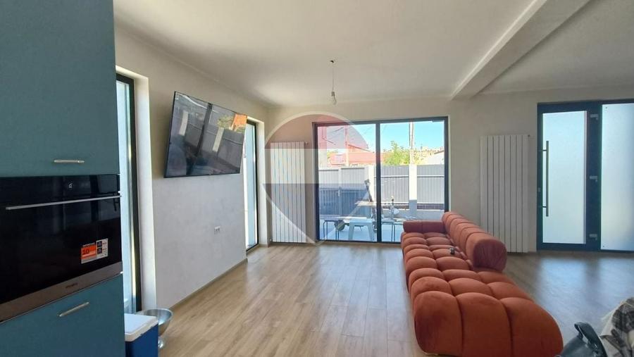 Casă cu 4 camere cu Teren 321 Mp în Port