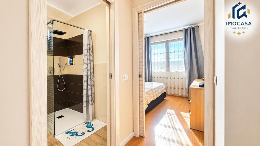 Casă cu 7 camere cu Canalizare în Aradul Nou