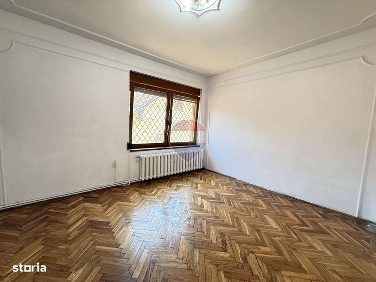 Casă cu 4 camere cu Teren 200 Mp în Grigorescu