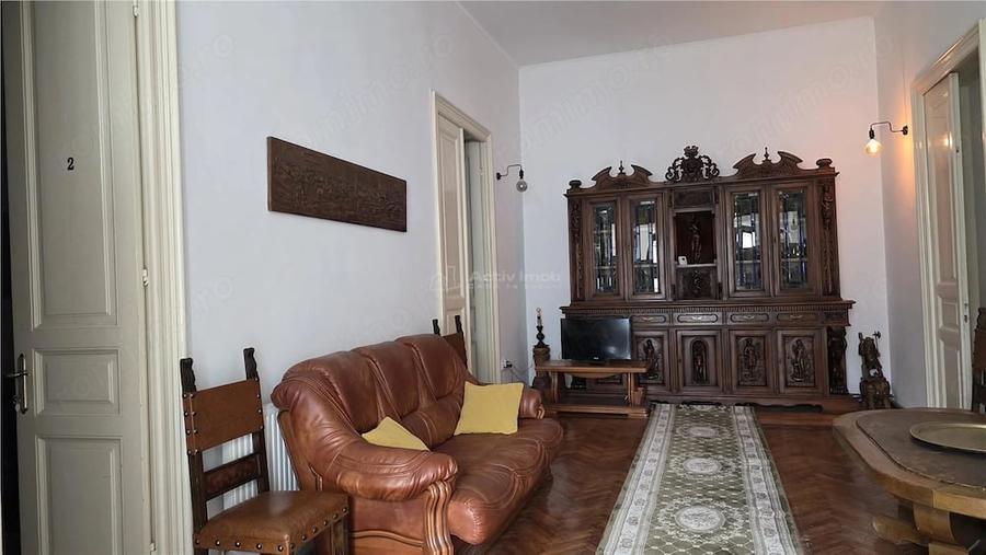 Casă cu 4 camere cu Teren 400 Mp în Ultracentral