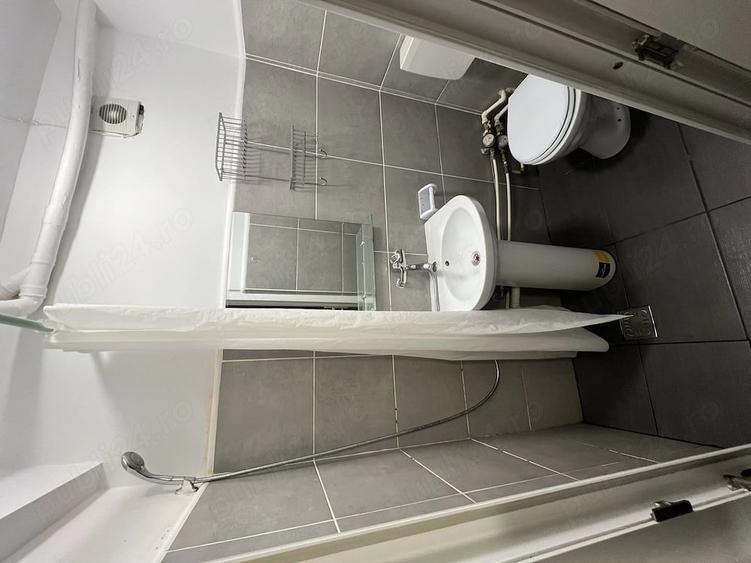 Apartament cu 2 camere nedecomandat în Trivale