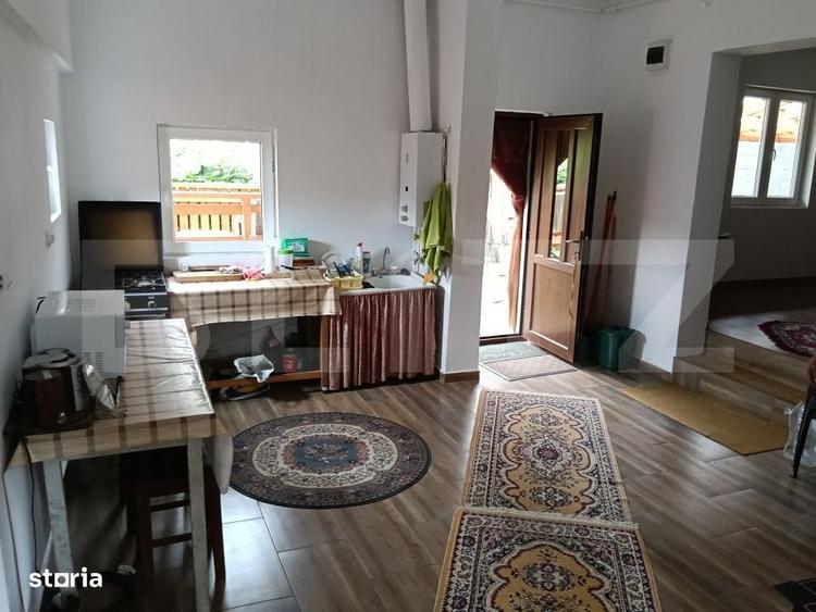 Casă cu 4 camere în Central