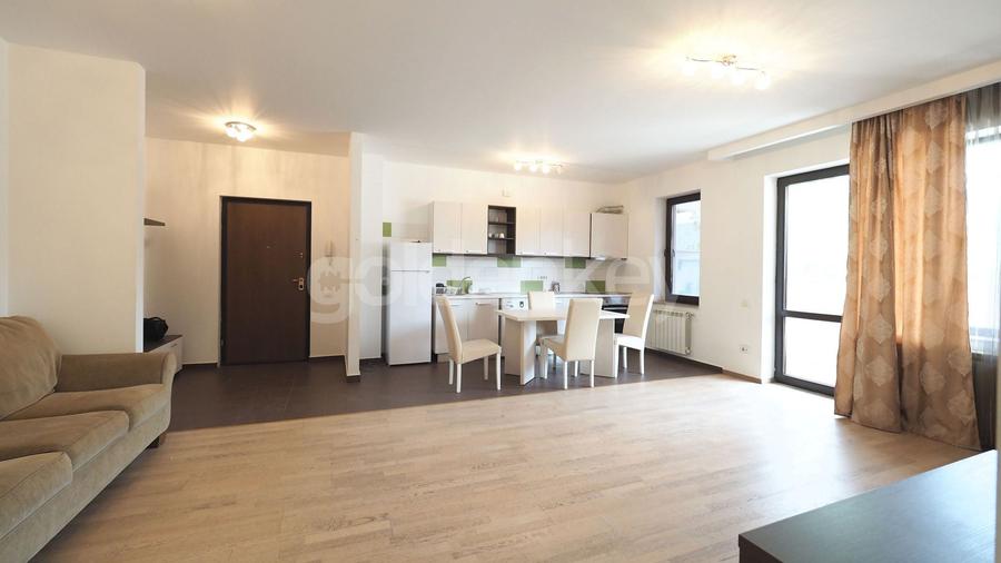 Apartament cu 3 camere semidecomandat, mobilat în Iancu Nicolae