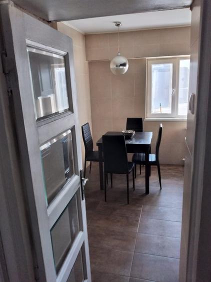 Apartament cu 3 camere decomandat în Beller
