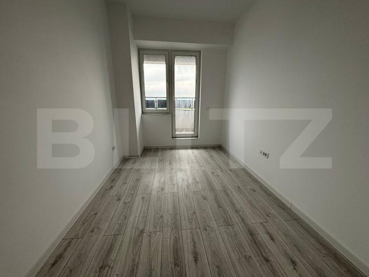 Apartament cu 4 camere decomandat în Galata