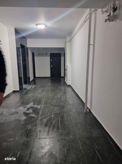 Apartament cu 2 camere decomandat în Galata