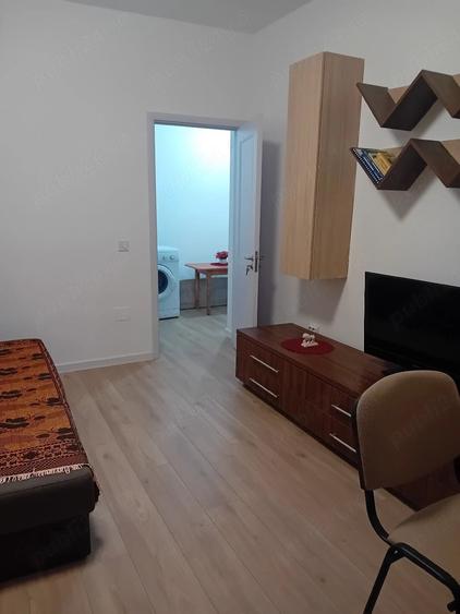 Garsonieră decomandată în Central