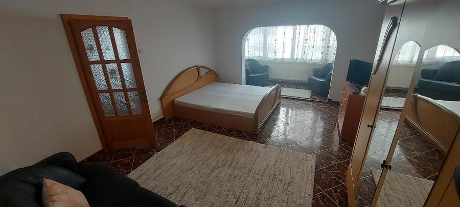 Garsonieră decomandată în Banca Națională