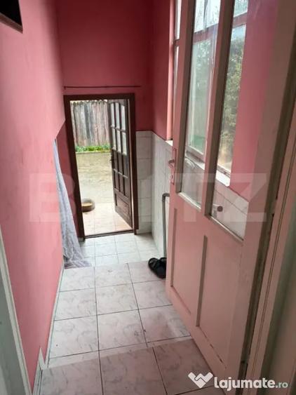 Casă cu 3 camere cu Teren 1762 Mp în Nazna