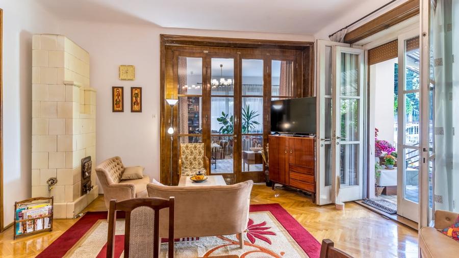 Duplex interbelic cu farmec istoric, în inima Clujului, Str. Crișan - 5