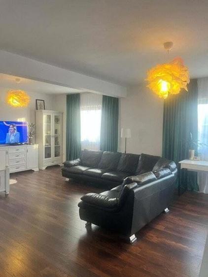 OportunitateII Casa individuala 298 mp utili, 665 mp teren, Radauti - 12