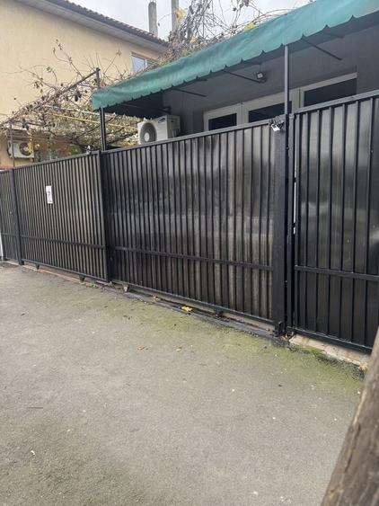 Spatiu de inchiriat ultra central stradal 50mp cu doua parcari - 1