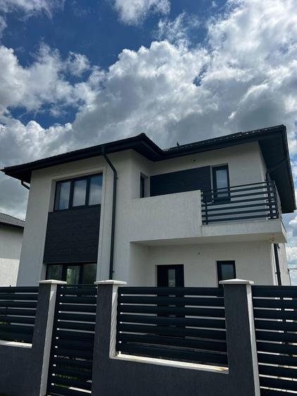 Casa/Vila 4 camere,teren 616 mp/Com.Berceni - 3