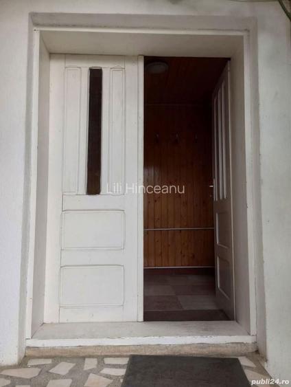 Incichiriez parterul unei case cu etaj .