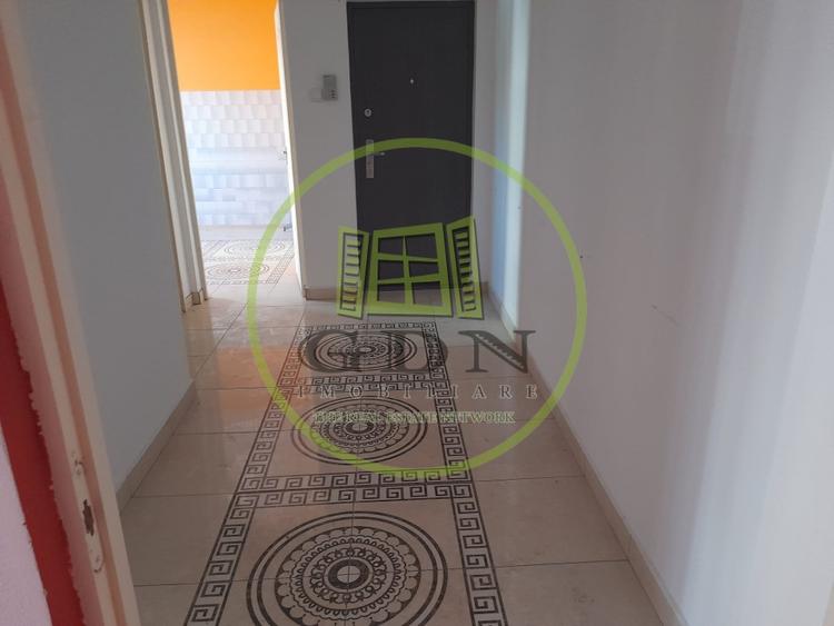Apartament 2 camere de vanzare la parter B-ul Unirii    Fagaras jud. Brasov - 1