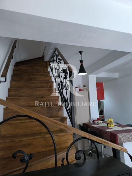 Casă individuală cu 3 camere cu Canalizare în Central
