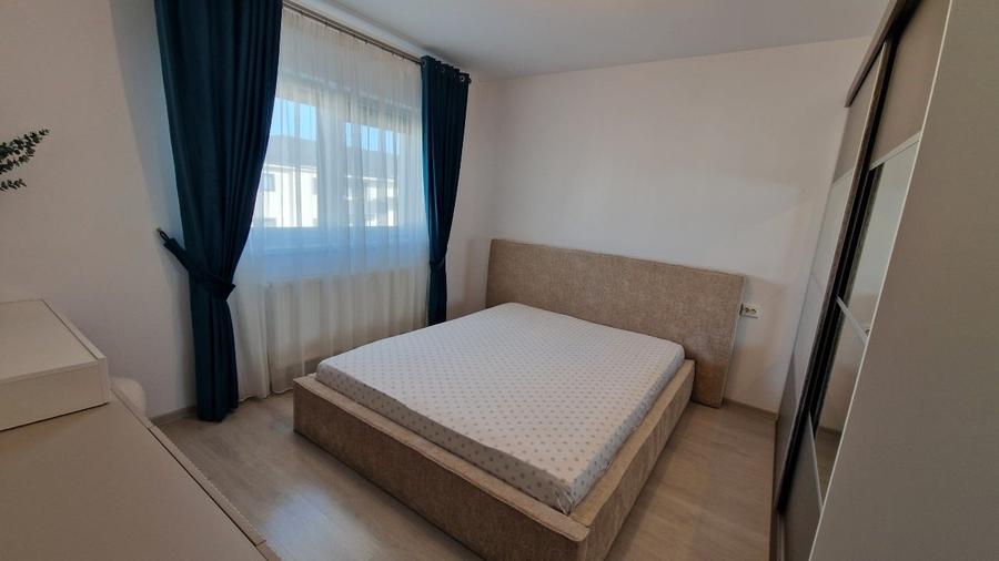 Vand Apartament 3 camere cu pod si parcare in Selimbar - 4