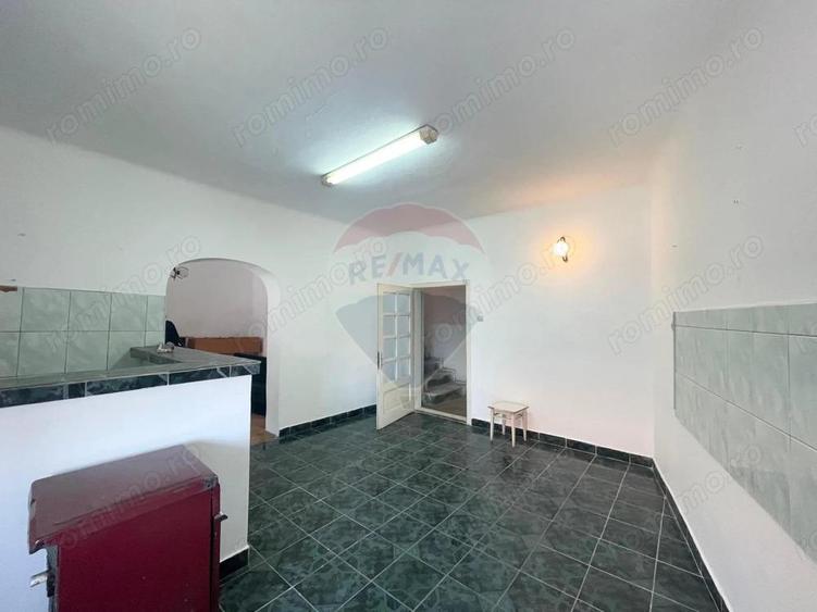 Casa cu 3 camere de vanzare in zona centrala comison 0% - 19