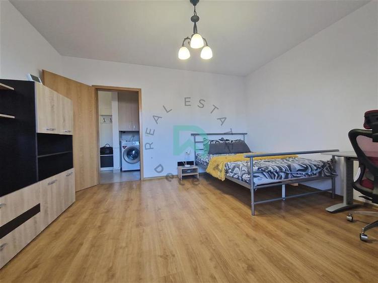 Garsoniera Casa Nobel, loc de parcare si gradina  proprie - 3