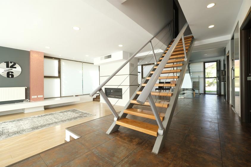 OTOPENI, Vila exclusivista P+E - 6 camere, 4 bai  cu piscina - 5