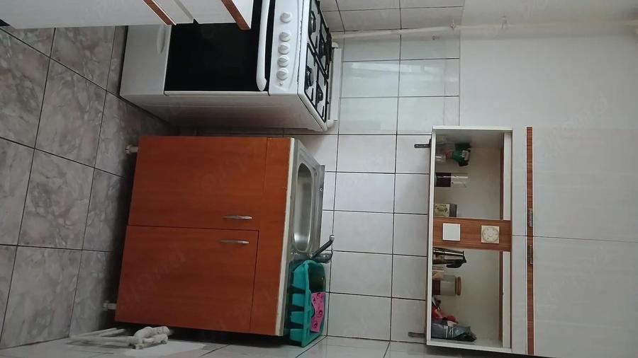 Bd.Regele Mihai I, zona liceului E.Racovita, garsoniera confort1 de vanzare, pret neg. - 4