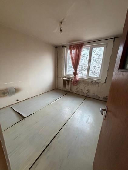 1 Decembrie, Piata Trapezului, 7 min. metrou - 4