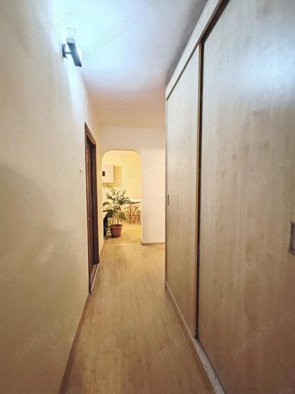 Inchiriez apartament 3 camere - 3