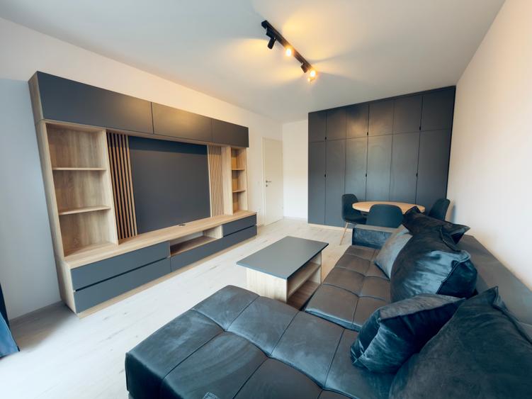 Apartament cu 2 camere de vanzare in zona Tractorul mobilat ,nou in garantie - 1