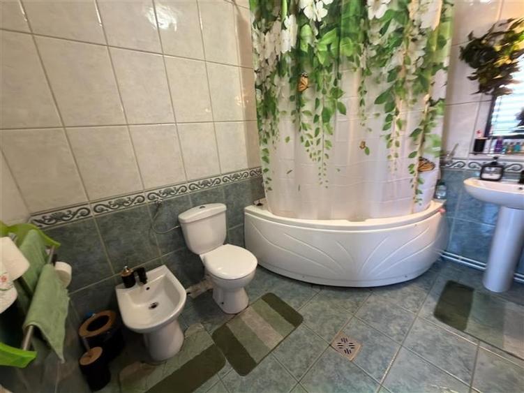 FILM& 3D!Proprietate duala distinctiva: showroom,birouri,locuinta,venit pasiv, i - 23