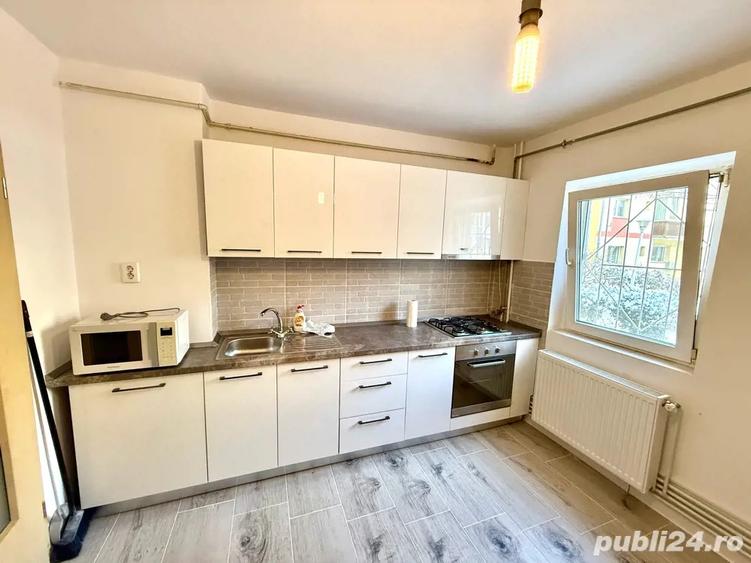 Vand apartament cu 2 camere zona stadion - 2